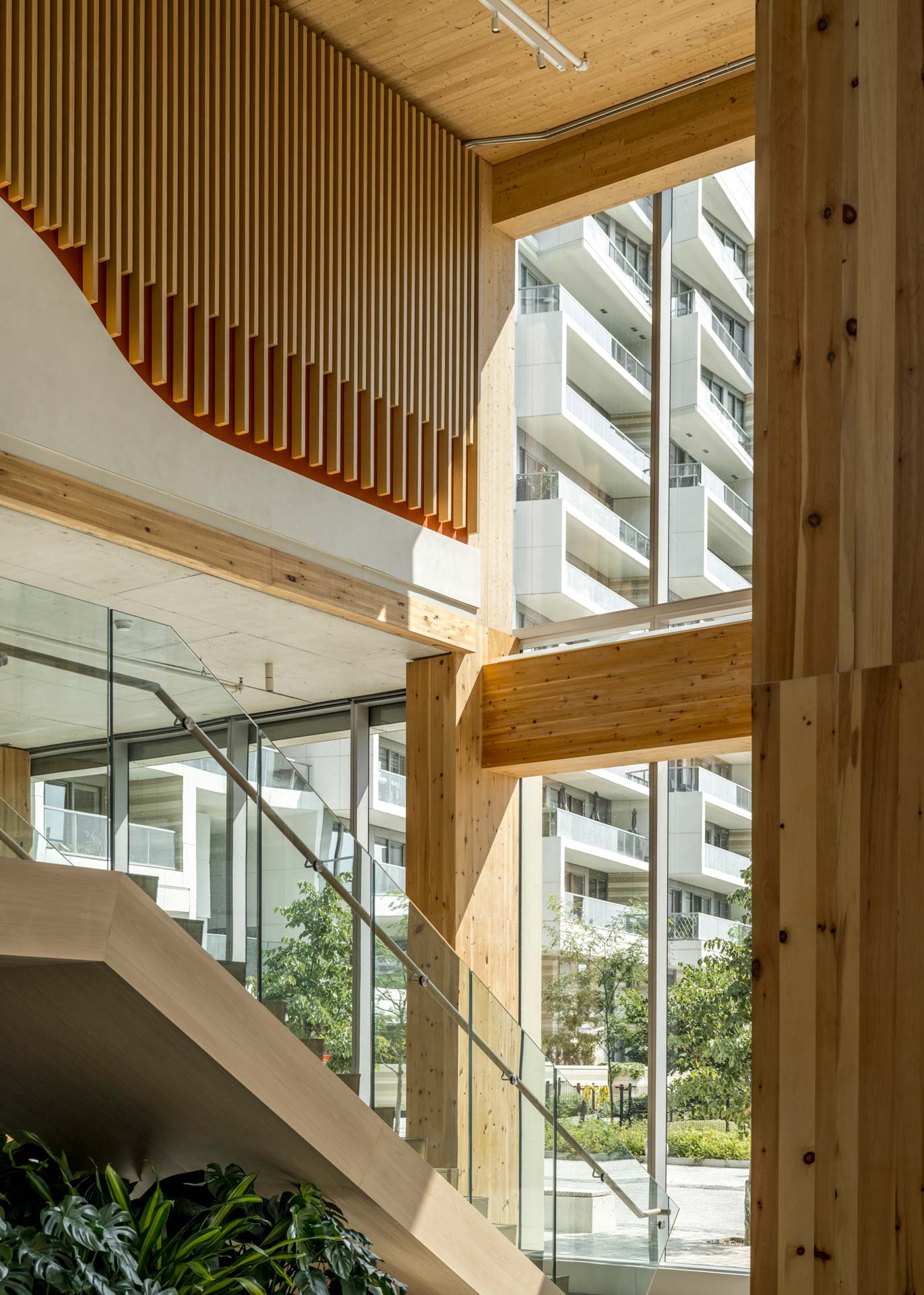 Rasmus_Hjortshoj__T3_Toronto_WEB-59